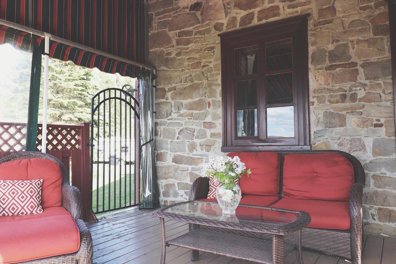 Domaine Steinbach Cidrerie B&B Distillerie St-Pierre-de-l'Île-d'Orléans Eksteriør billede