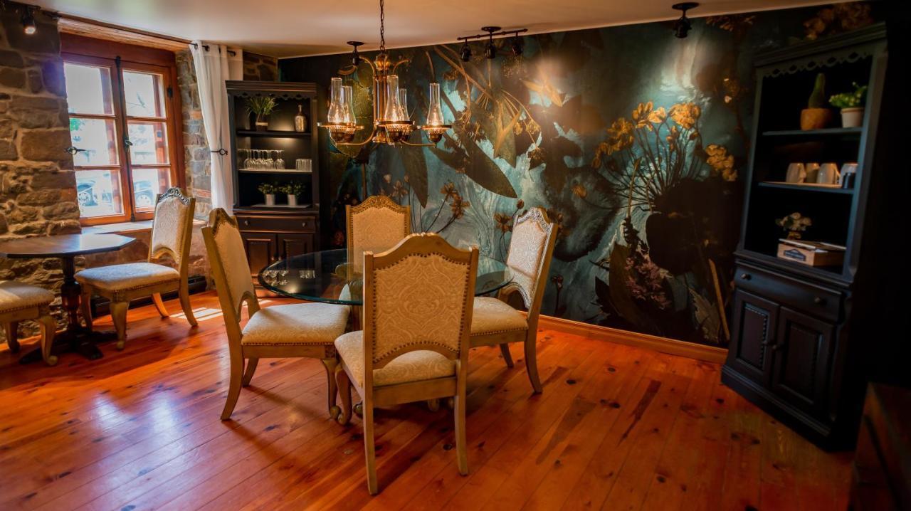 Domaine Steinbach Cidrerie B&B Distillerie St-Pierre-de-l'Île-d'Orléans Eksteriør billede